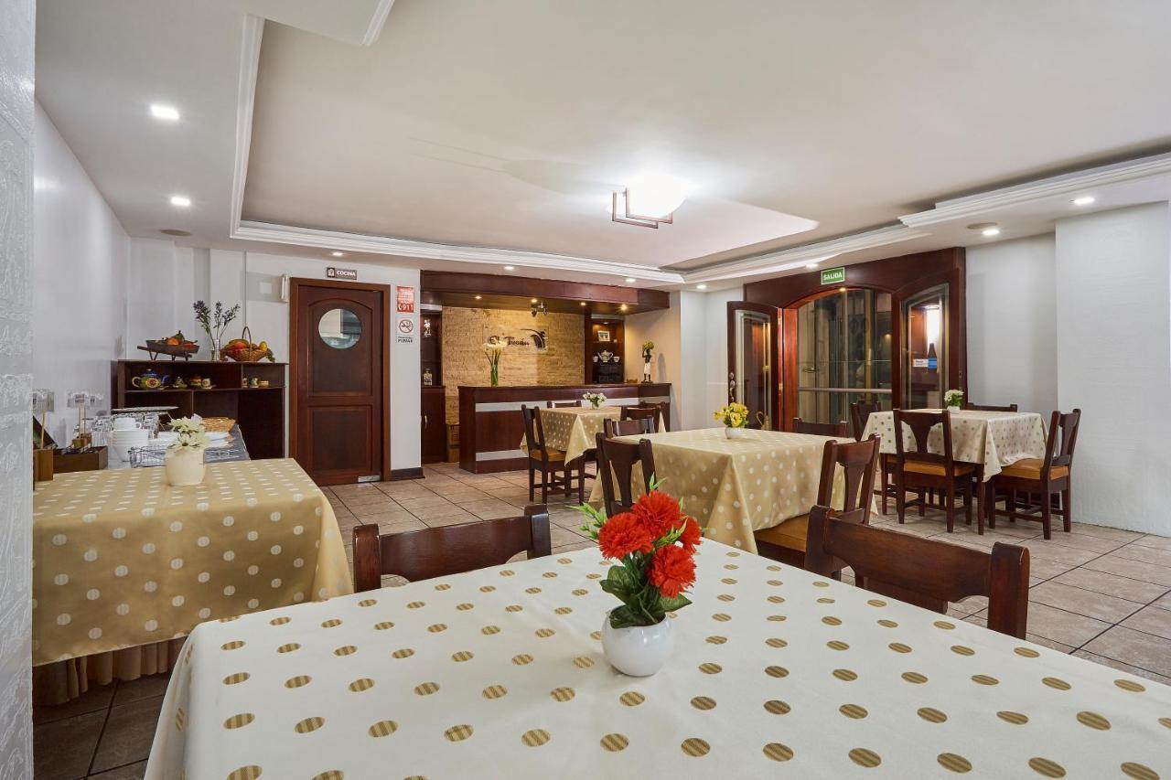 Hotel Podocarpus Лоха Экстерьер фото