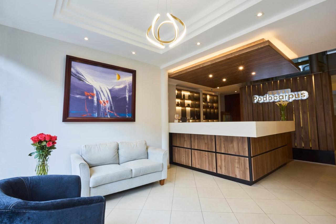 Hotel Podocarpus Лоха Экстерьер фото