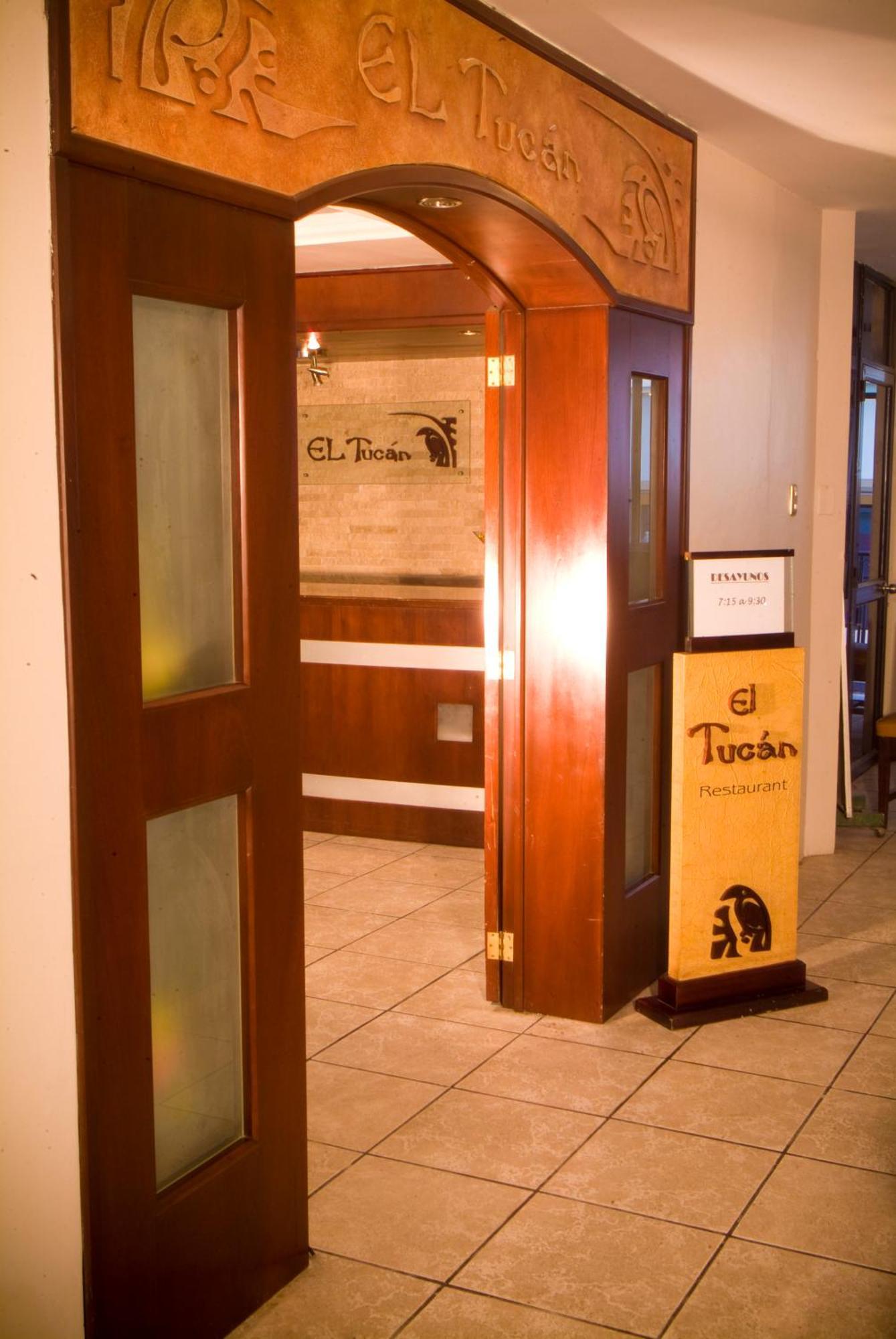 Hotel Podocarpus Лоха Экстерьер фото