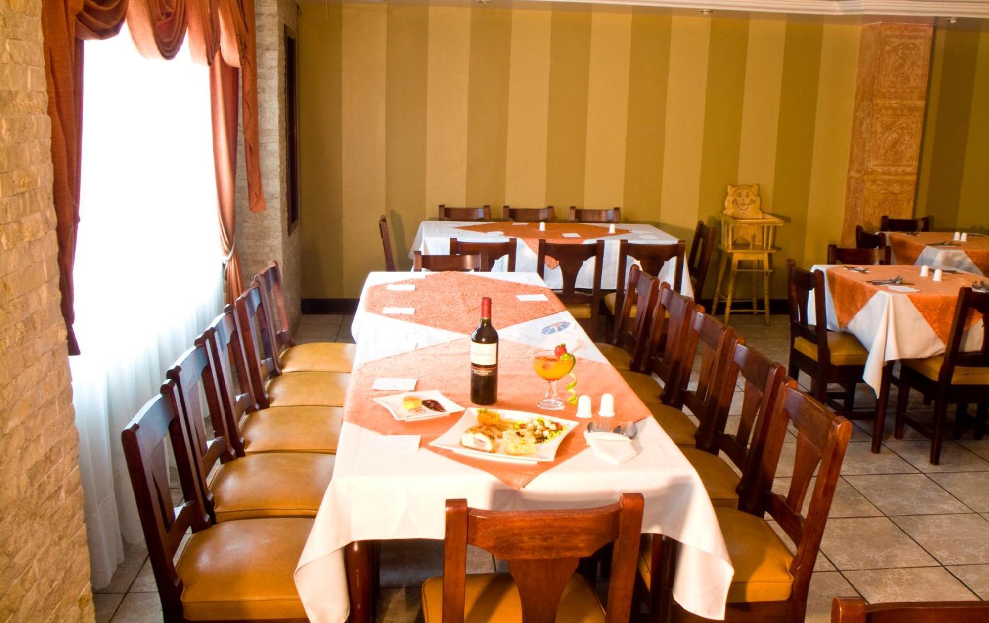 Hotel Podocarpus Лоха Экстерьер фото