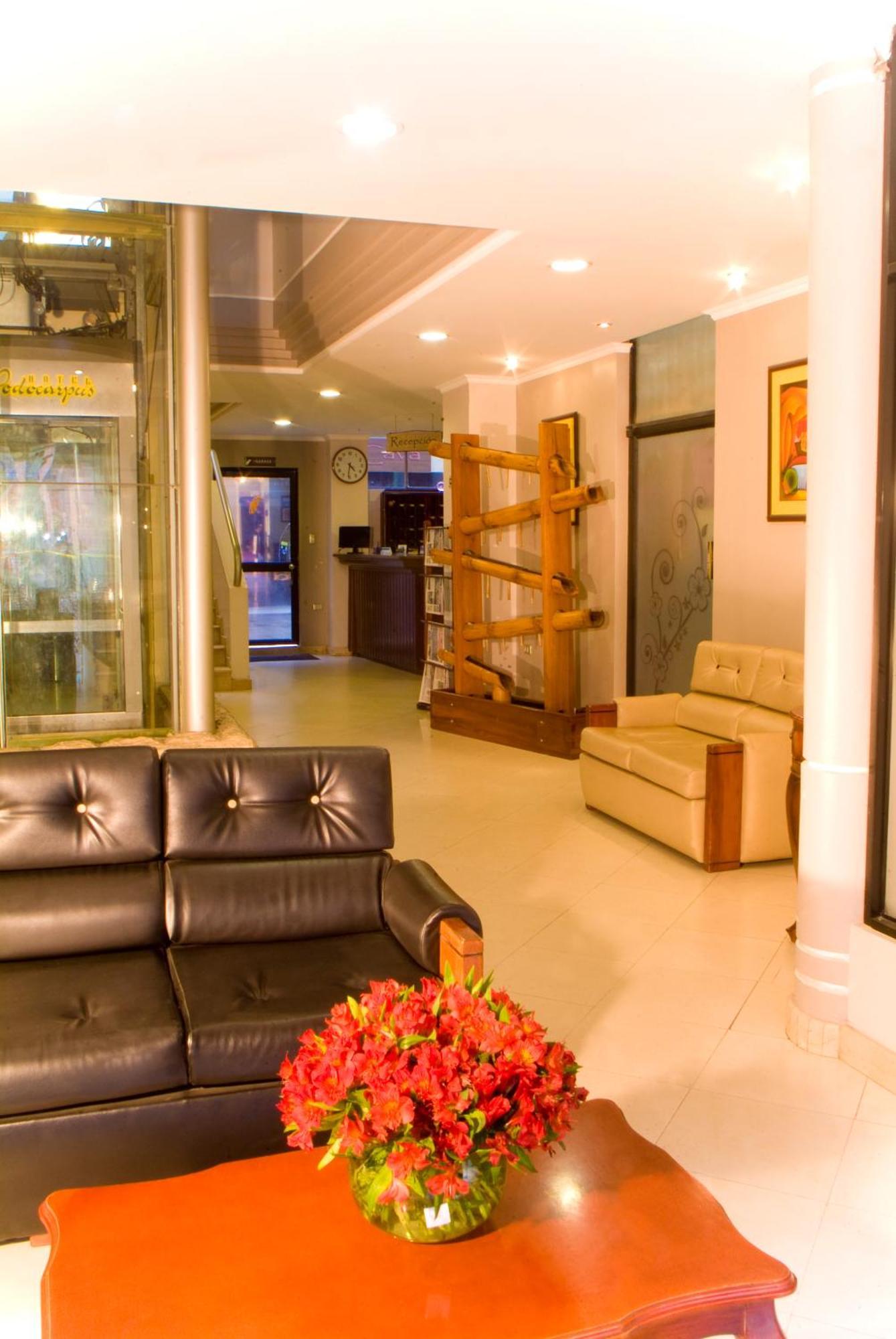 Hotel Podocarpus Лоха Экстерьер фото
