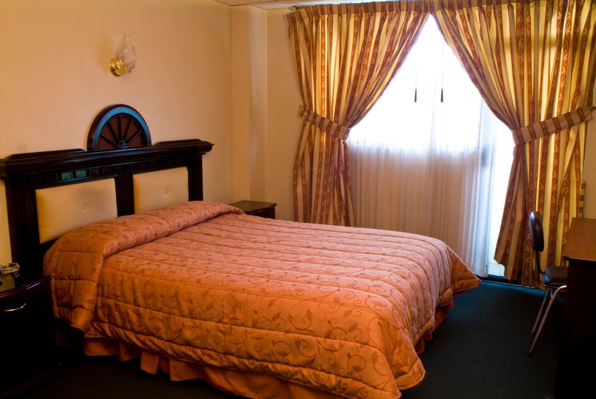 Hotel Podocarpus Лоха Экстерьер фото