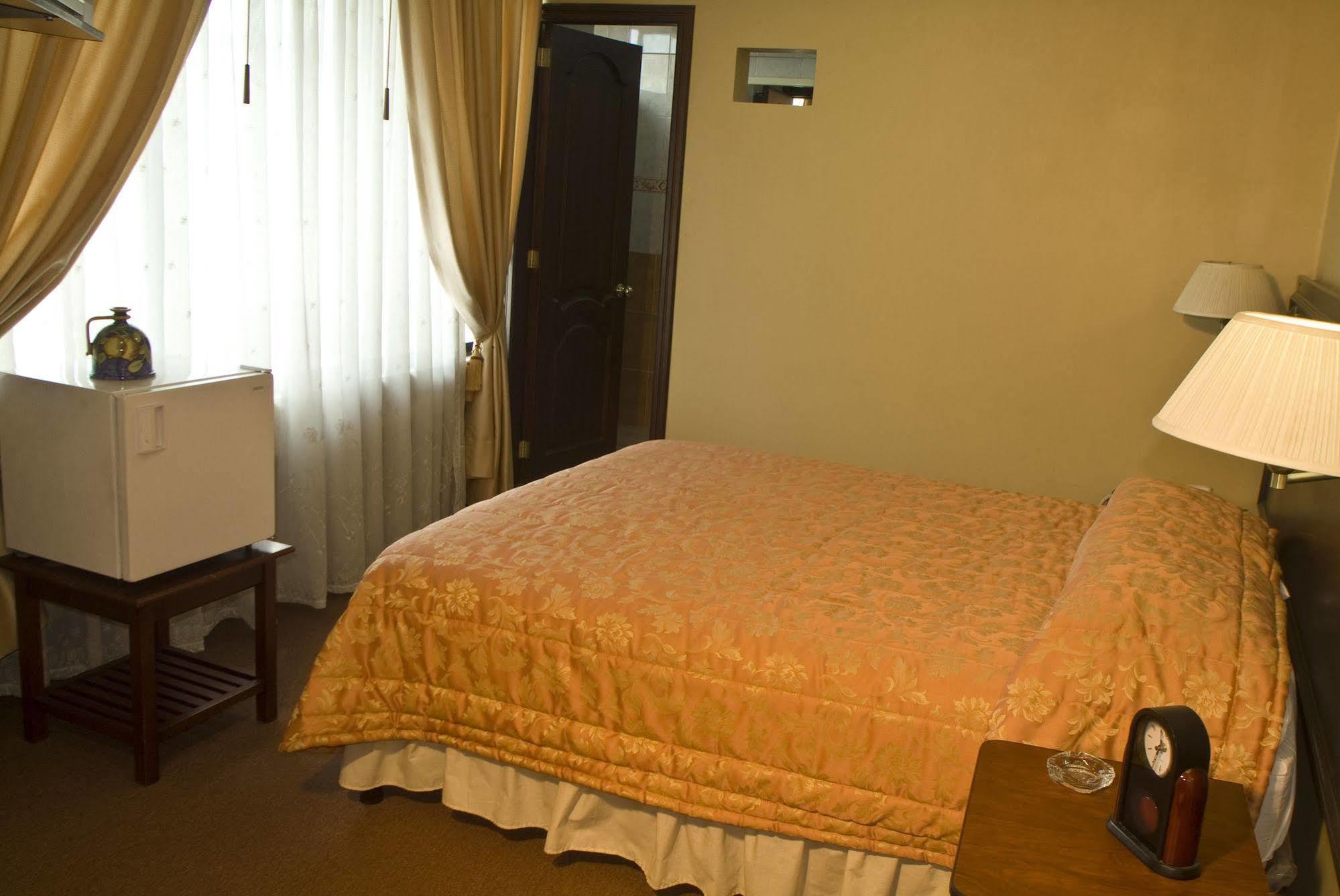 Hotel Podocarpus Лоха Экстерьер фото