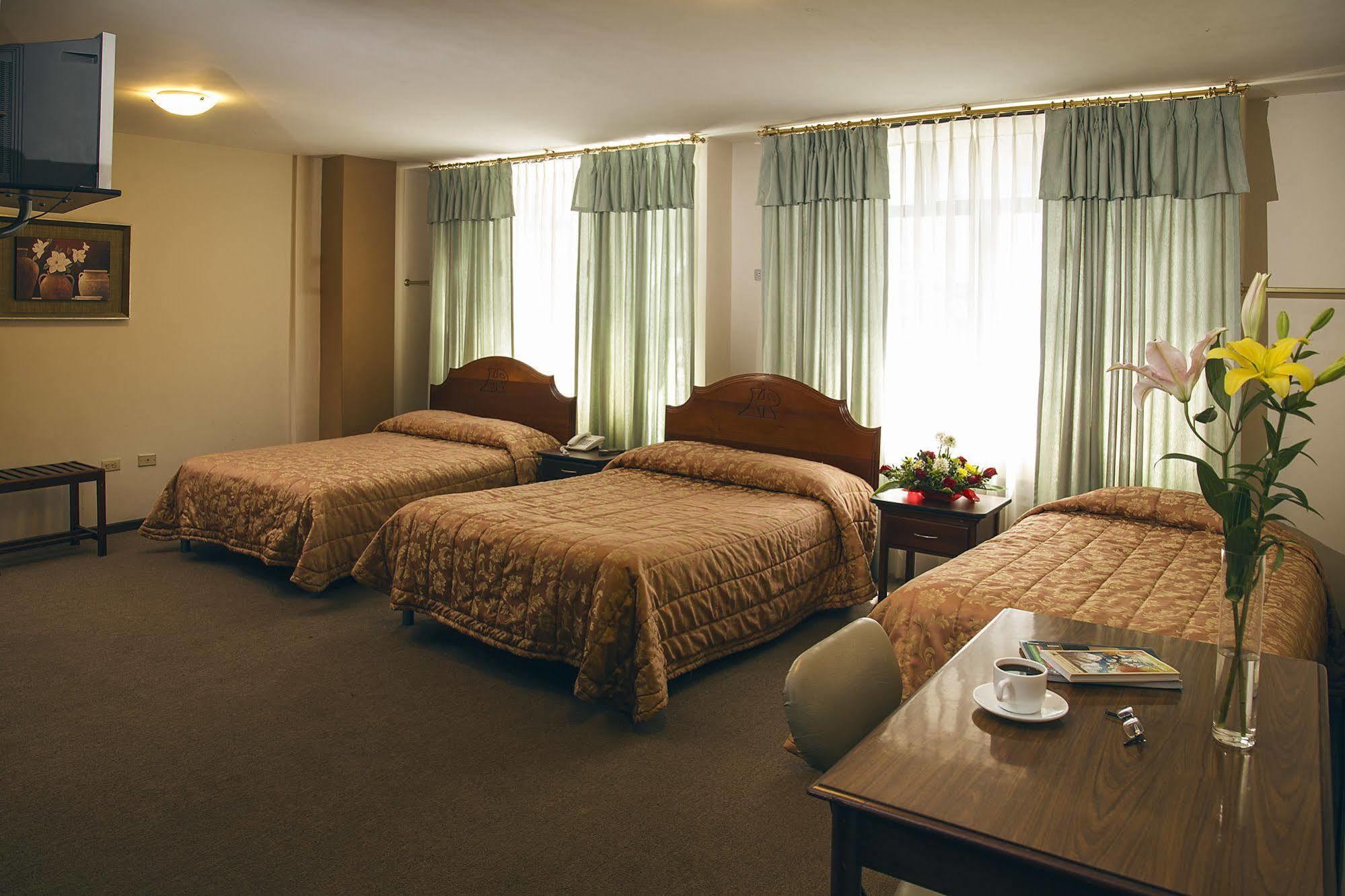 Hotel Podocarpus Лоха Экстерьер фото