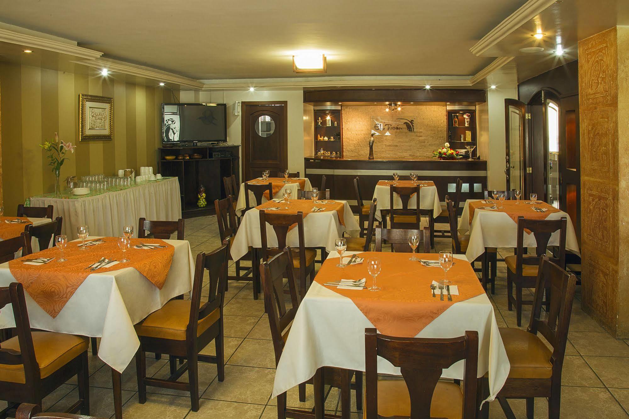 Hotel Podocarpus Лоха Экстерьер фото
